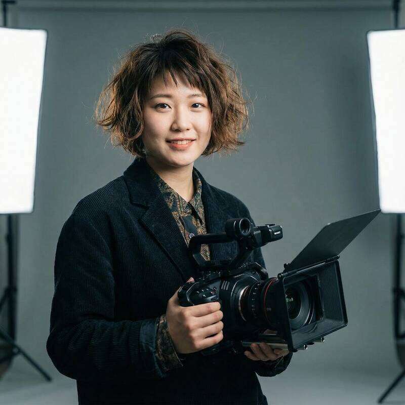 成人视频制片人